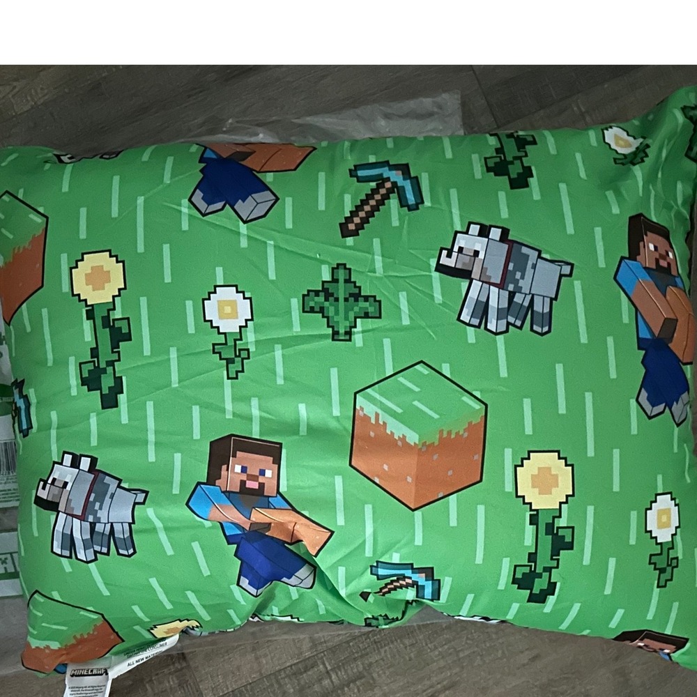 Minecraft Microfiber Sleeping Pillow Green Character Print Kids 20in x 26in